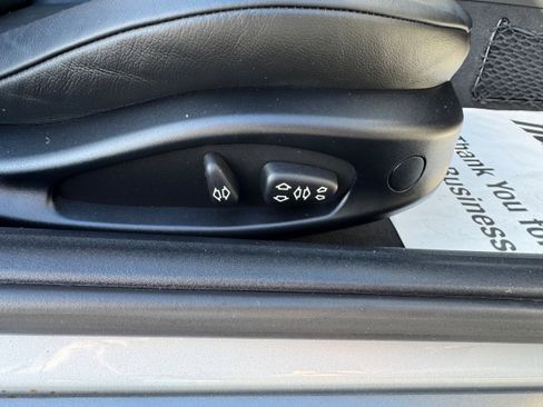 Used 2006 BMW Z4 3.0i image 10