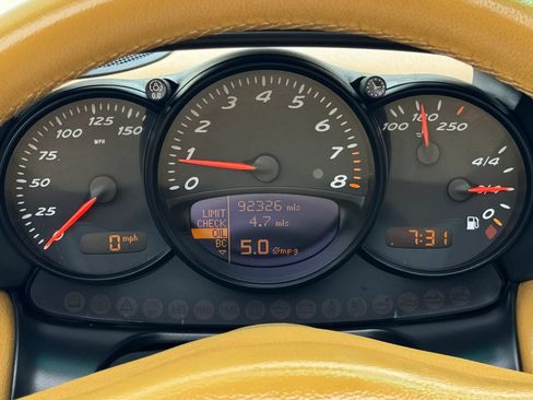 Used 2003 Porsche Boxster RWD image 39