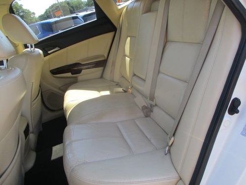 Used 2010 Honda Crosstour EX-L image 8