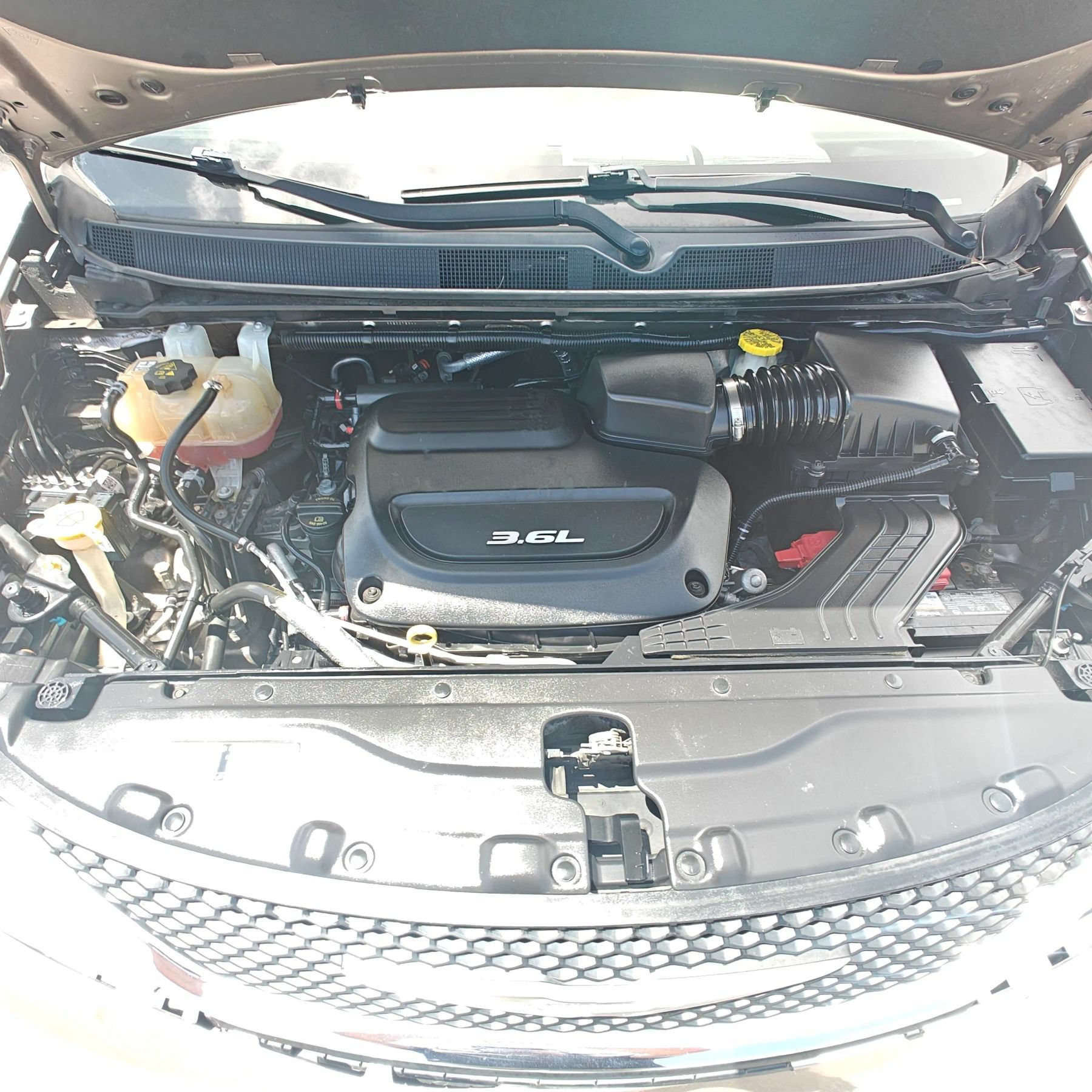 Used 2017 Chrysler Pacifica Touring-L FWD image 24
