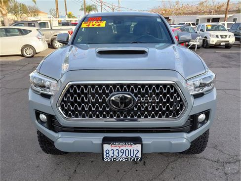 Used 2019 Toyota Tacoma TRD Sport image 18