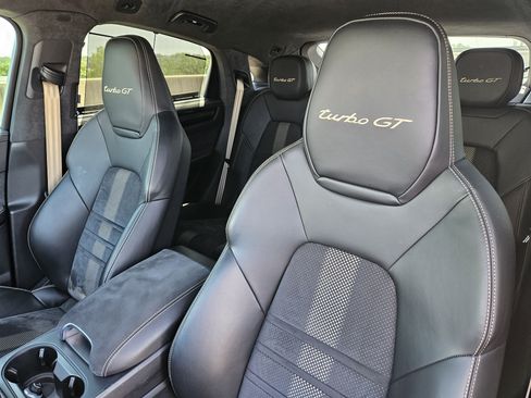 Used 2023 Porsche Cayenne Turbo GT AWD/4WD image 6