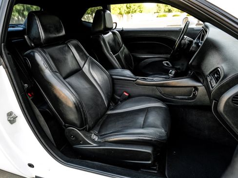 Used 2018 Dodge Challenger SXT Plus RWD image 36