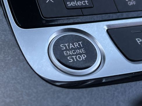 Used 2023 Audi Q8 Premium Plus w/ Premium Plus Package image 32