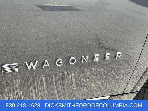 Used 2024 Jeep Wagoneer Series II w/ HD Trailer Tow Package image 8