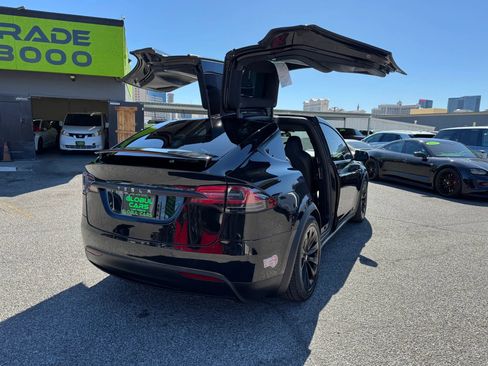 Used 2017 Tesla Model X 100D AWD/4WD image 11