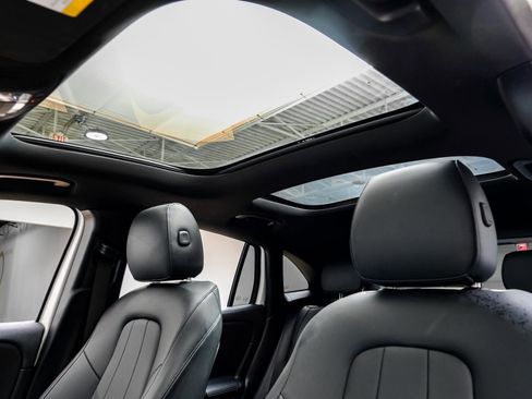 Used 2023 Mercedes-Benz GLA 250 w/ Premium Package image 5