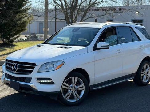 Used 2014 Mercedes-Benz ML 350 ML 350 4MATIC AWD 4dr SUV image 3