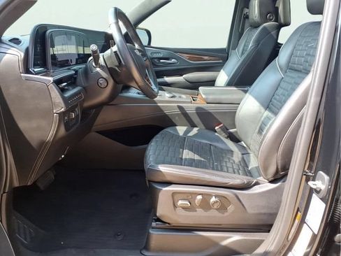 Used 2021 Cadillac Escalade ESV Sport Platinum w/ LPO, Floor Liner Package AWD/4WD image 18