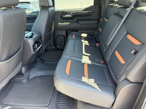 Used 2023 GMC Sierra 1500 AT4 w/ AT4 Preferred Package AWD/4WD image 37