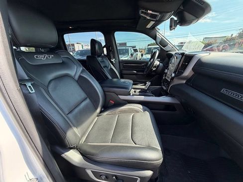 Used 2022 RAM 1500 Laramie AWD/4WD image 43
