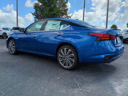 New 2025 Nissan Altima 2.5 SL image 6