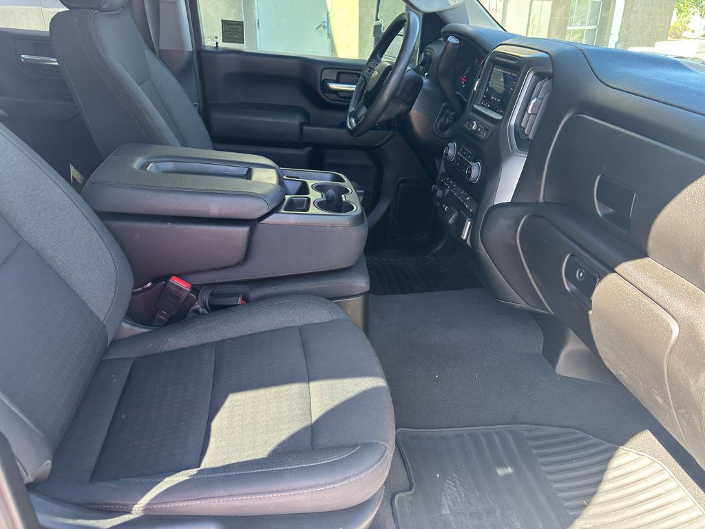 Used 2024 Chevrolet Silverado 2500 Custom w/ Custom Value Package AWD/4WD image 32