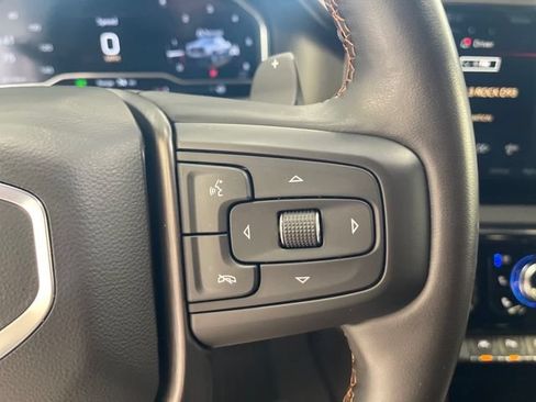 Used 2024 GMC Sierra 1500 AT4 w/ Technology Package AWD/4WD image 10