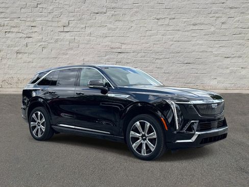 Used 2025 Cadillac Escalade IQ Luxury 2 w/ LPO, Premium Carpet Package AWD/4WD image 6