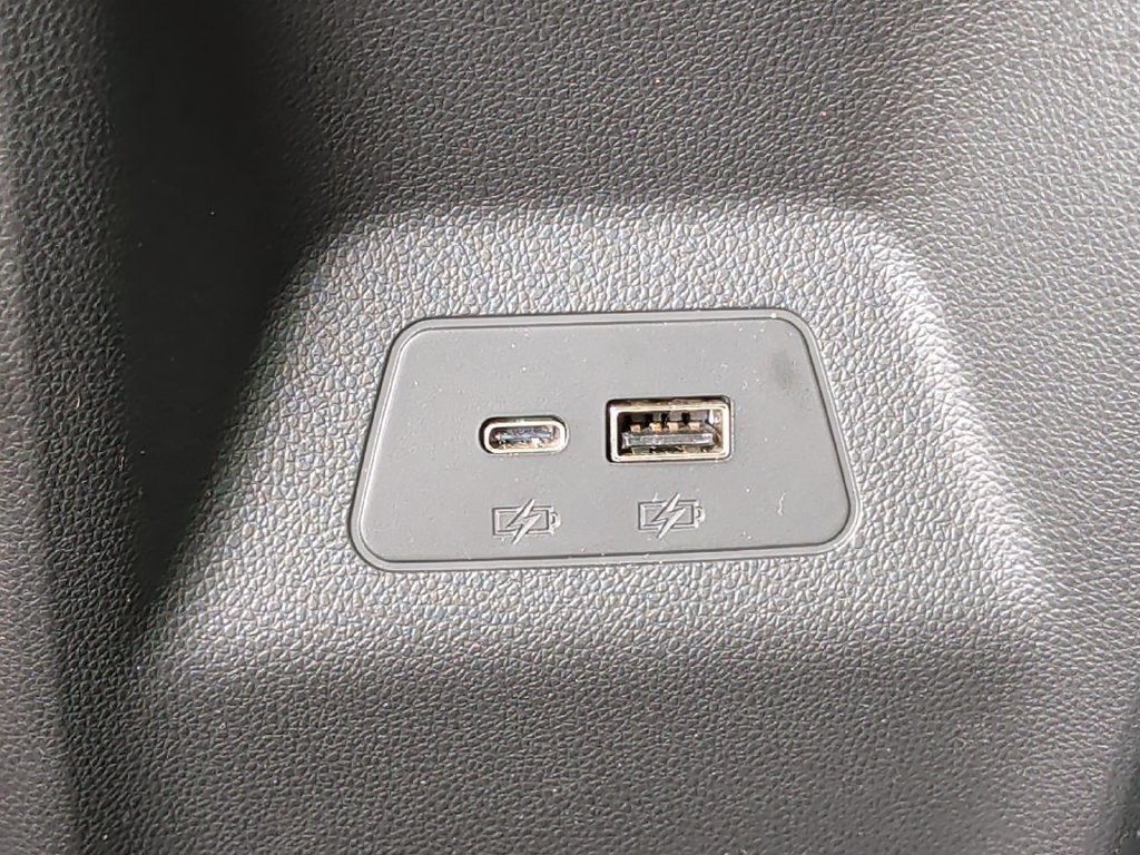 Used 2024 Buick Envision Preferred AWD/4WD image 32