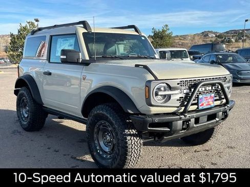 New 2025 Ford Bronco Badlands image 9