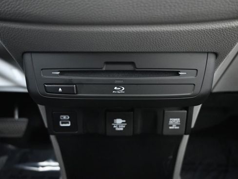 Used 2023 Honda Odyssey Elite image 35