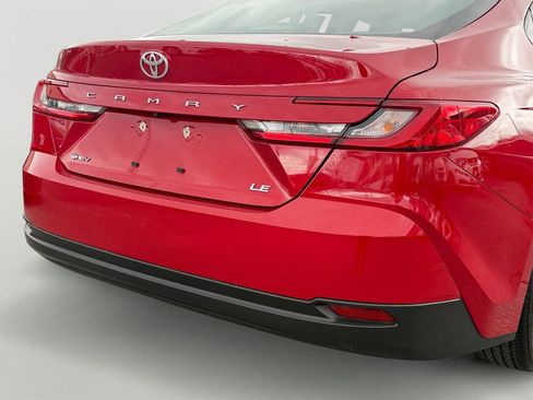 Used 2025 Toyota Camry LE FWD image 10