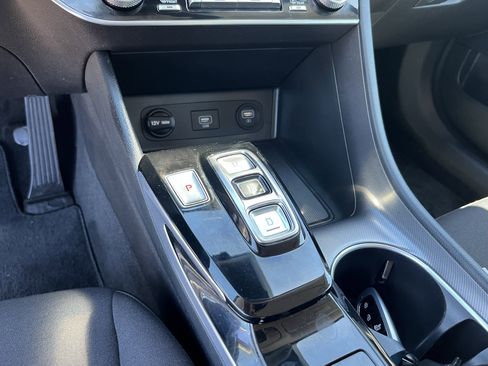Used 2021 Hyundai Sonata Blue FWD image 25