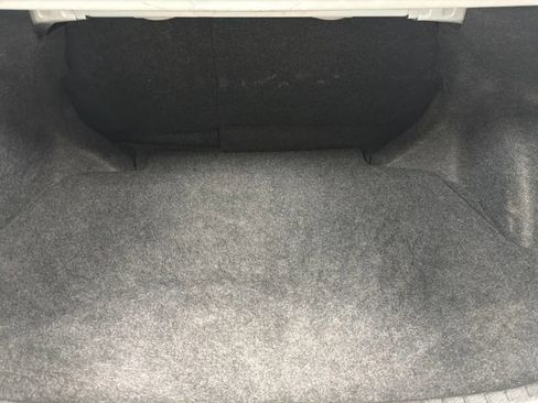Used 2018 Toyota Corolla LE w/ Carpet Mat Package (TMS) FWD image 18