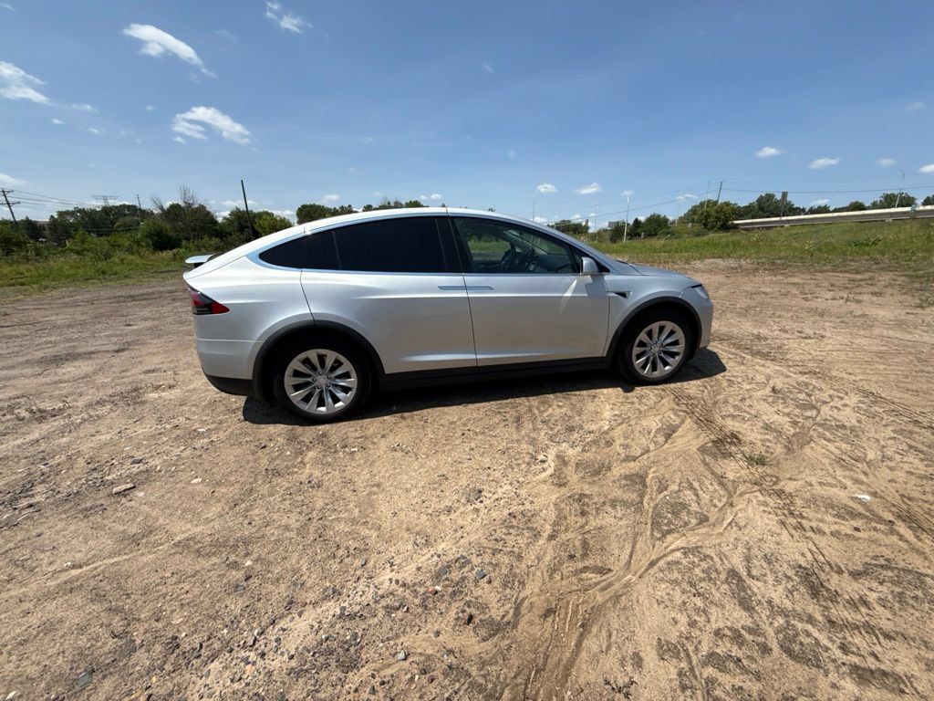 Used 2016 Tesla Model X 75D AWD/4WD image 49