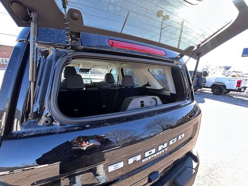 Used 2025 Ford Bronco Sport Badlands image 8