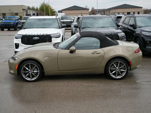 Used 2023 MAZDA MX-5 Miata Grand Touring image 8