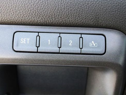 Used 2017 GMC Sierra 1500 SLT w/ SLT Premium Package image 4