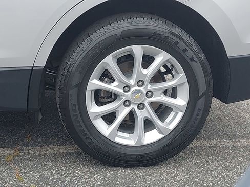 Used 2019 Chevrolet Equinox LS w/ LS Convenience Package FWD image 32