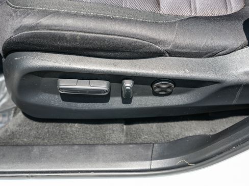 Used 2019 Honda CR-V EX image 26