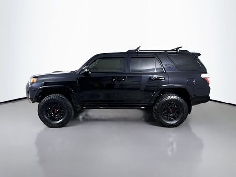 Used 2019 Toyota 4Runner TRD Off-Road Premium AWD/4WD image 4