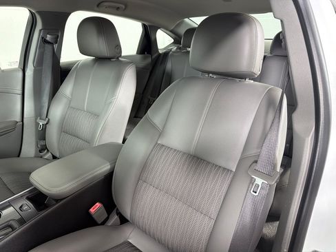 Used 2018 Chevrolet Impala LS FWD image 13
