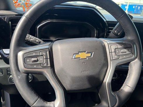Used 2024 Chevrolet Silverado 1500 LT image 11