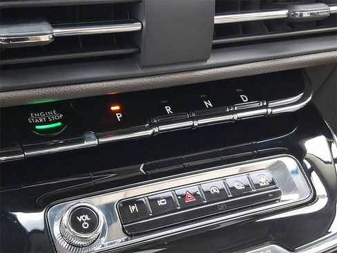 Used 2023 Lincoln Corsair AWD w/ Equipment Group 101A image 16