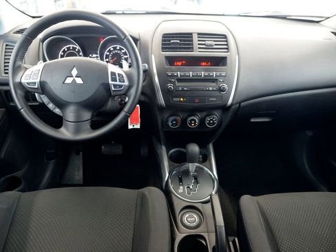Used 2013 Mitsubishi Outlander Sport ES AWD/4WD image 18