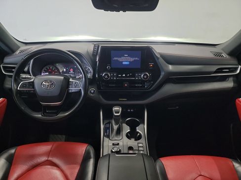 Used 2023 Toyota Highlander XSE AWD/4WD image 15