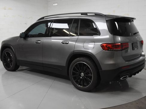 Used 2023 Mercedes-Benz GLB 250 image 9
