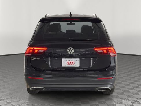 Used 2019 Volkswagen Tiguan SE FWD image 10