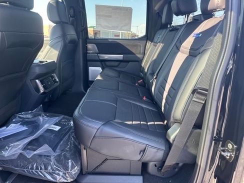 New 2026 Ford F450 Platinum w/ FX4 Off-Road Package image 25