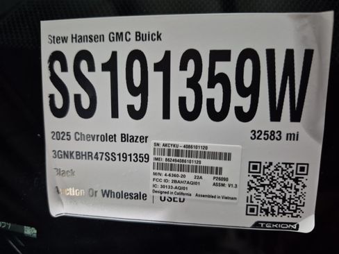 Certified 2025 Chevrolet Blazer LT AWD/4WD image 32