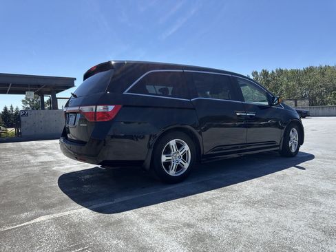 Used 2012 Honda Odyssey Touring image 10