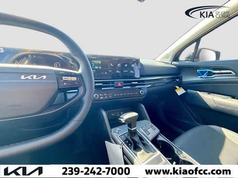 New 2026 Kia Sportage EX w/ EX Panorama Roof Package image 27