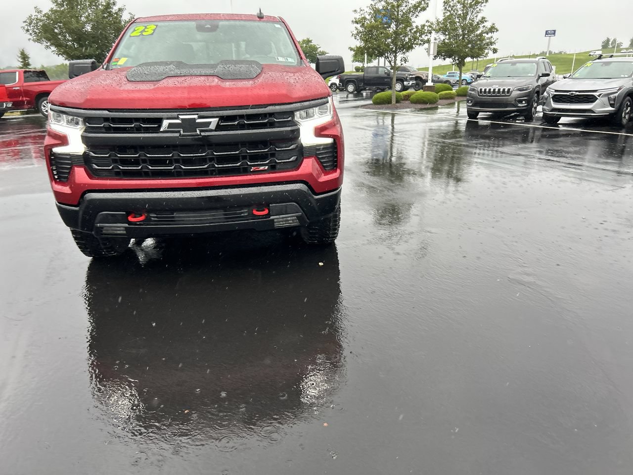 Used 2023 Chevrolet Silverado 1500 LT Trail Boss w/ Convenience Package II AWD/4WD image 2