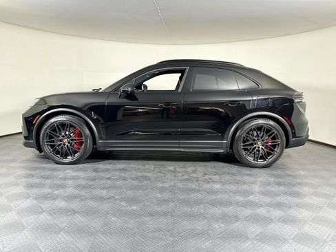 Certified 2026 Porsche Macan GTS Electric AWD/4WD image 2