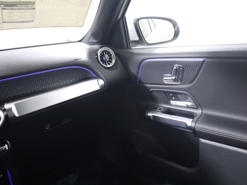 New 2026 Mercedes-Benz GLB 250 image 12
