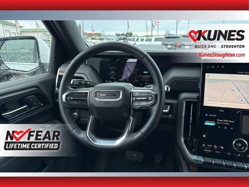 Used 2025 GMC Yukon XL Denali image 42