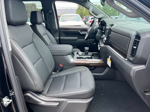New 2026 GMC Sierra 1500 Elevation w/ Elevation Premium Package AWD/4WD image 13