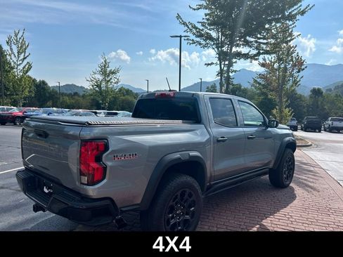 Used 2026 Chevrolet Colorado Trail Boss w/ LPO, Skid Plate Package AWD/4WD image 10