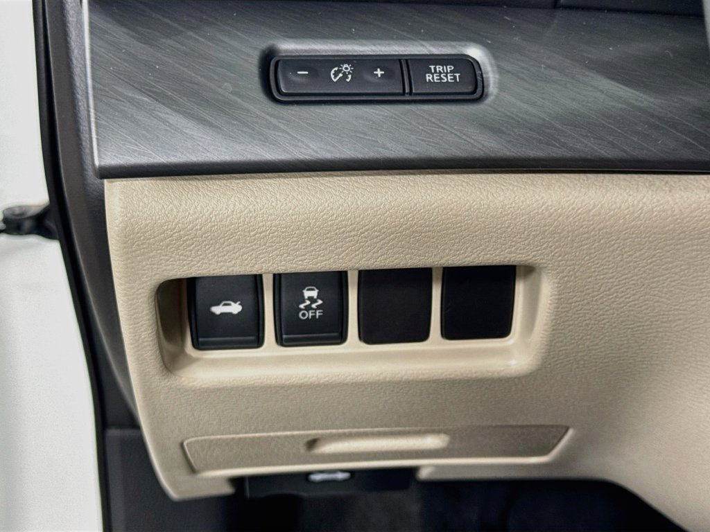Used 2016 Nissan Maxima 3.5 SV FWD image 19